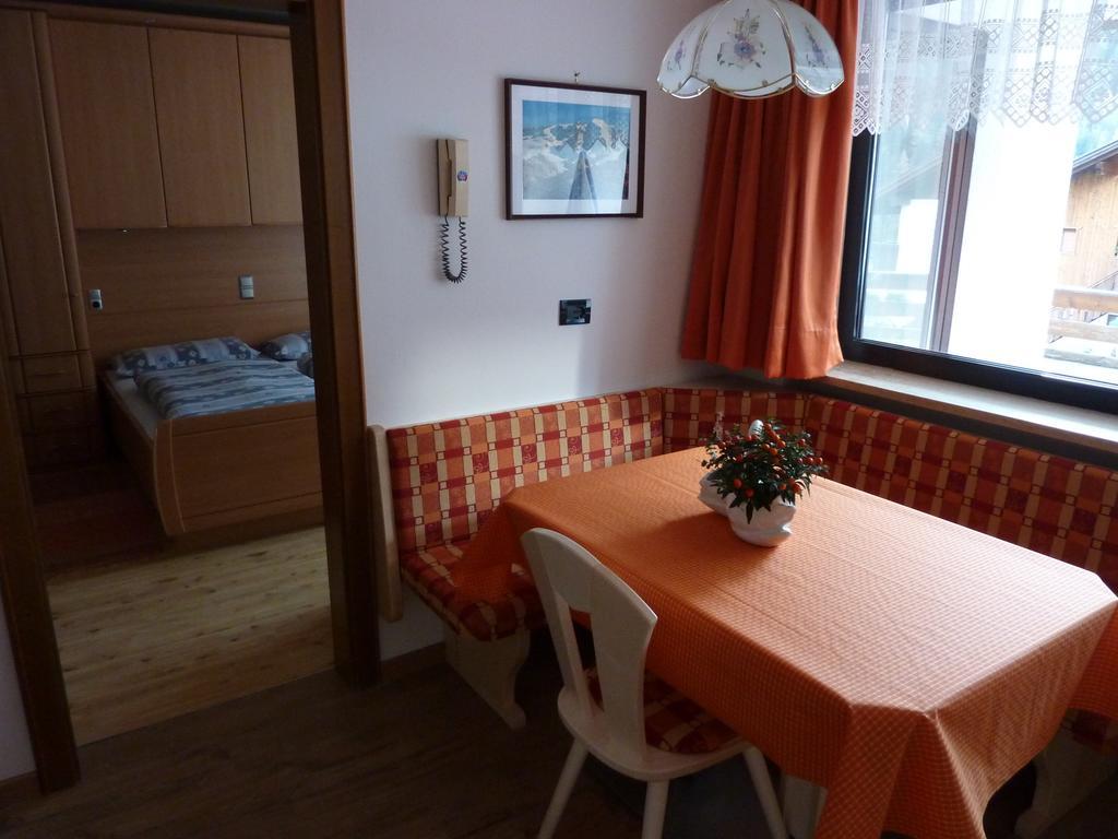 Apartament Ciasa Gabriel Colfosco Pokój zdjęcie